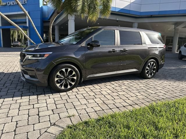 2023 Kia Carnival EX