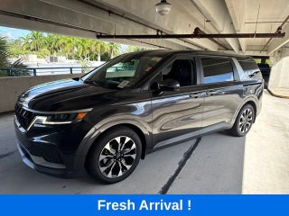 2023 Kia Carnival EX