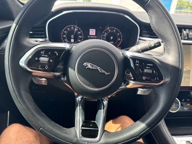 2024 Jaguar F-PACE R-Dynamic S