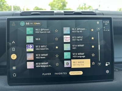2023 Land Rover Defender SE