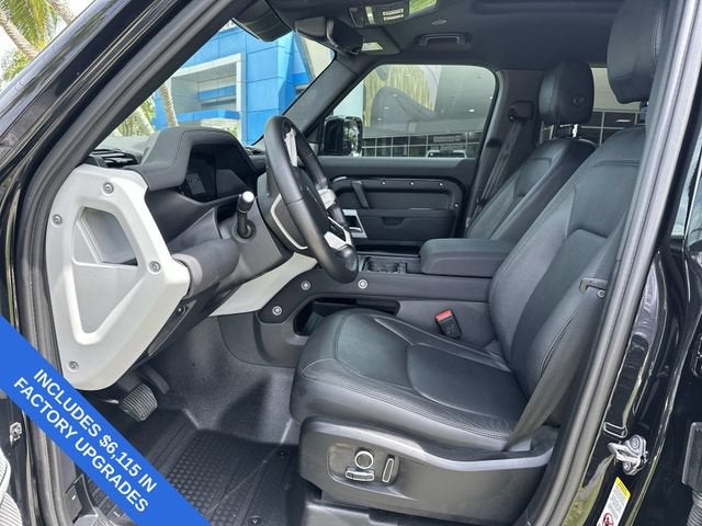 2023 Land Rover Defender SE
