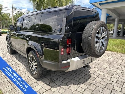 2023 Land Rover Defender SE