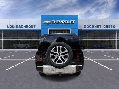 2023 Land Rover Defender SE