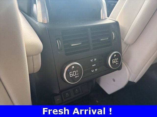 2025 Land Rover Discovery S