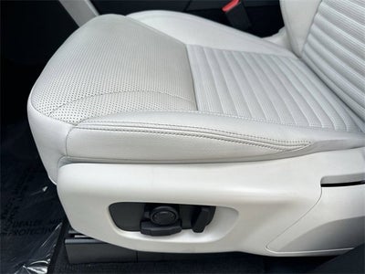 2025 Land Rover Discovery S