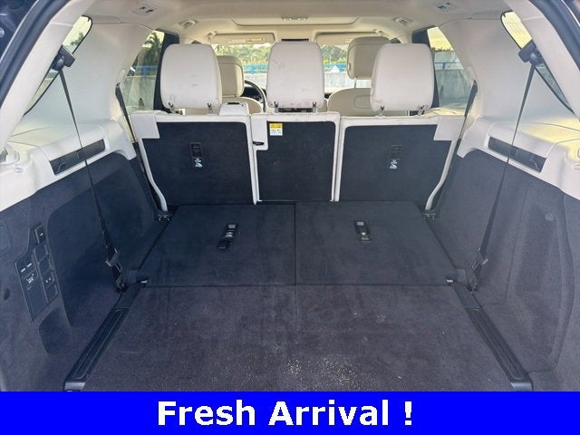 2025 Land Rover Discovery S