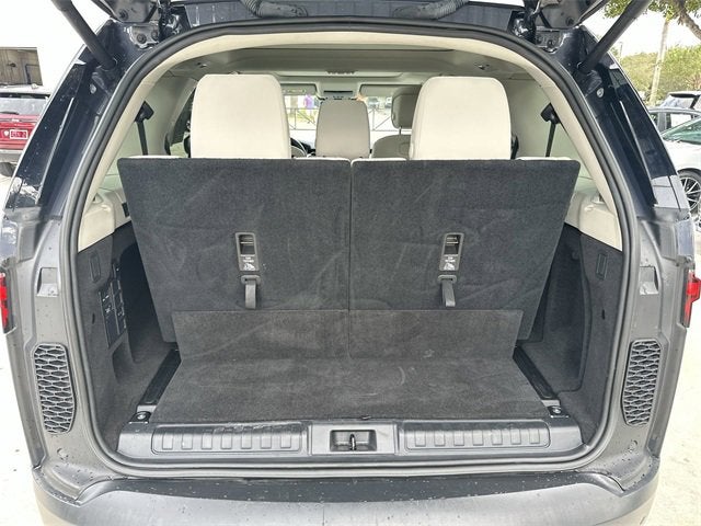 2025 Land Rover Discovery S