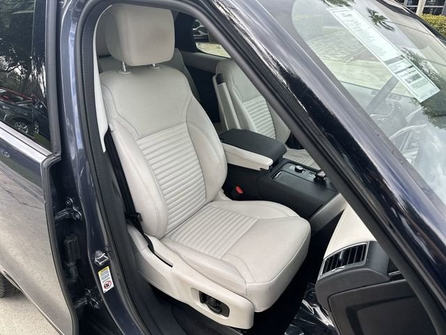 2025 Land Rover Discovery S