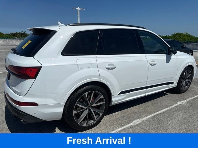 2023 Audi SQ7 Premium Plus