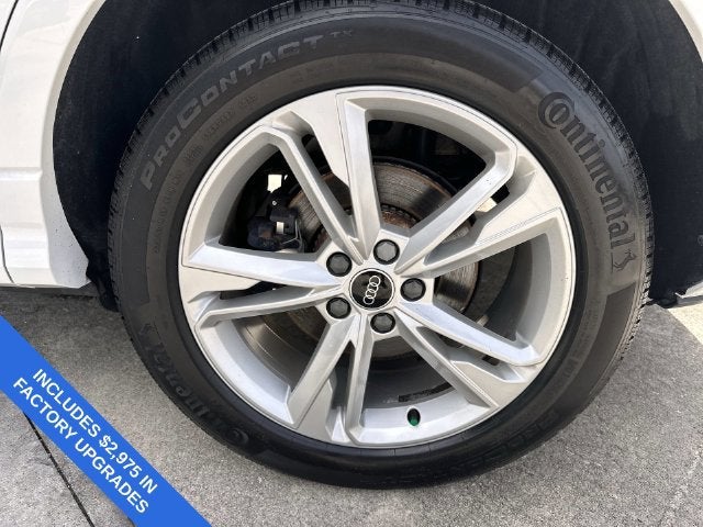 2022 Audi Q3 S line Premium