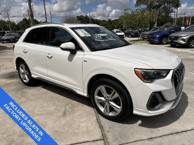 2022 Audi Q3 S line Premium