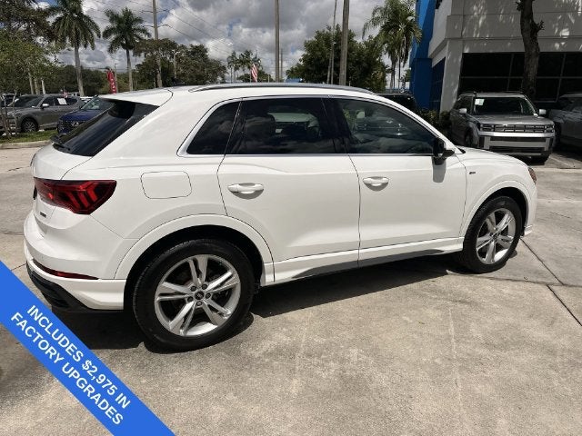 2022 Audi Q3 S line Premium