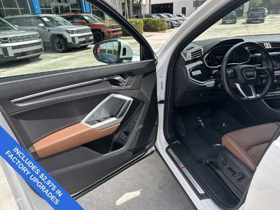 2022 Audi Q3 S line Premium