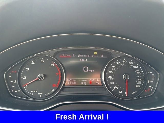 2022 Audi Q5 S line Premium