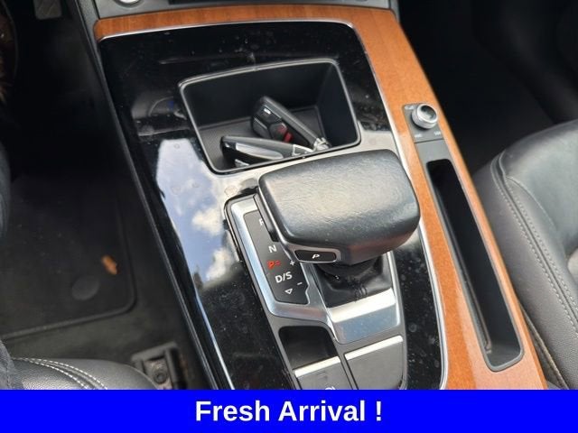 2022 Audi Q5 S line Premium