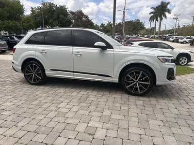 2025 Audi Q7 Premium Plus