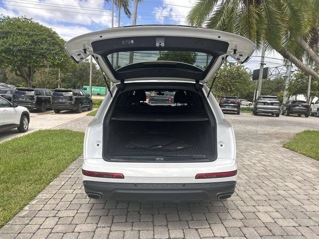 2025 Audi Q7 Premium Plus