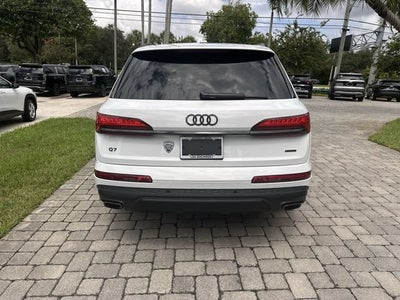2025 Audi Q7 Premium Plus
