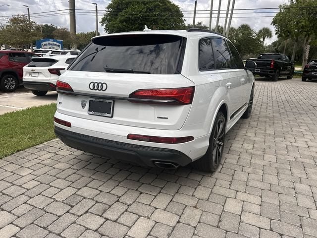 2025 Audi Q7 Premium Plus