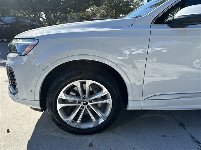 2025 Audi Q7 Premium Plus