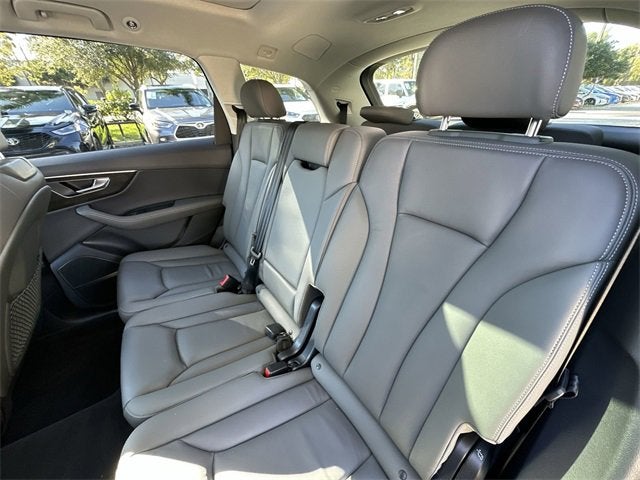 2025 Audi Q7 Premium Plus