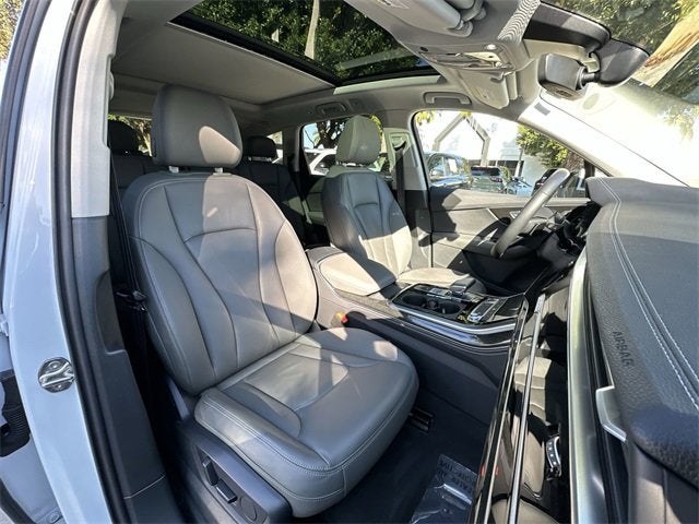 2025 Audi Q7 Premium Plus
