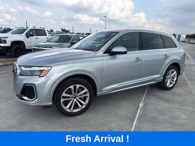 2025 Audi Q7 Premium Plus