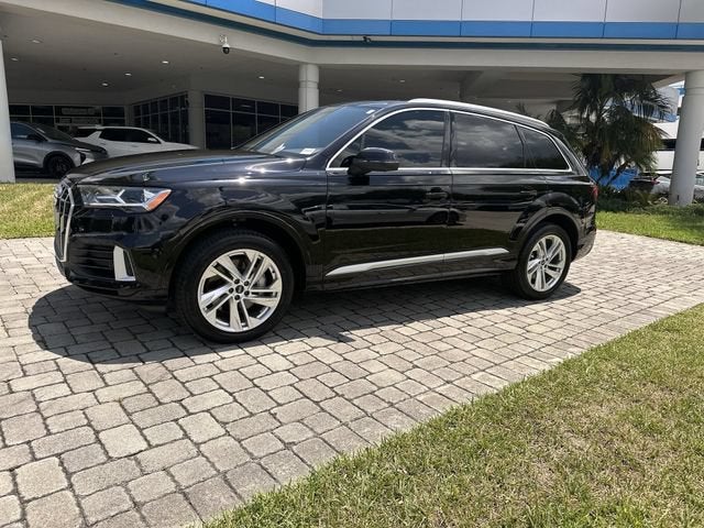 2021 Audi Q7 Premium Plus