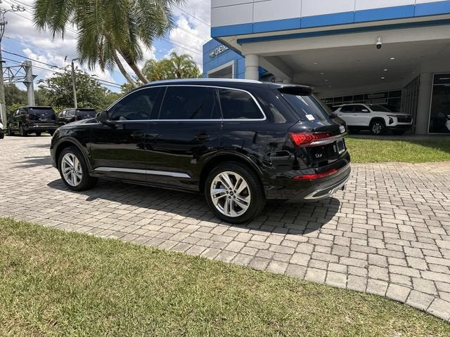2021 Audi Q7 Premium Plus