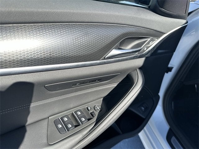 2023 BMW 5 Series 530i