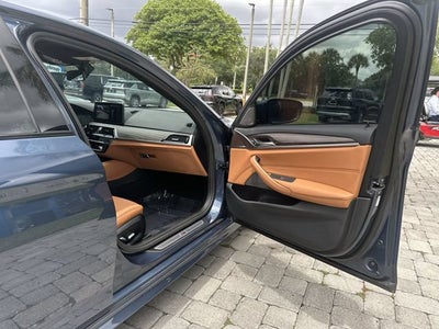 2023 BMW 5 Series 530i