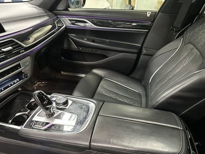 2022 BMW 7 Series 750i xDrive