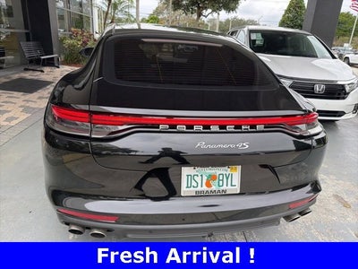 2022 Porsche Panamera 4S