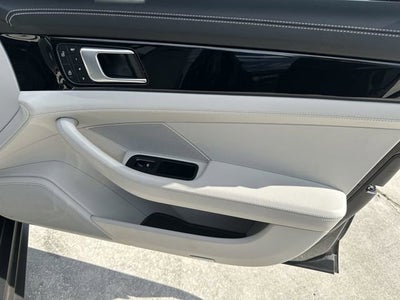 2022 Porsche Panamera 4S