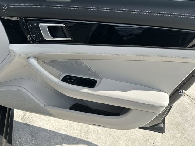 2022 Porsche Panamera 4S