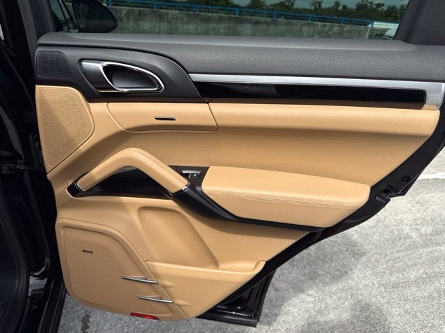 2018 Porsche Cayenne PLATINUM EDITION