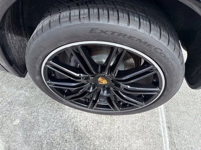 2018 Porsche Cayenne PLATINUM EDITION