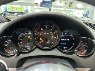 2018 Porsche Cayenne PLATINUM EDITION
