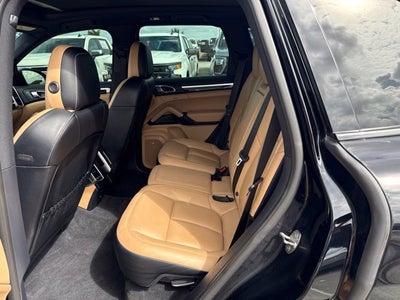 2018 Porsche Cayenne PLATINUM EDITION