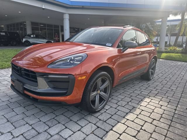 2024 Porsche Macan 4DR AWD