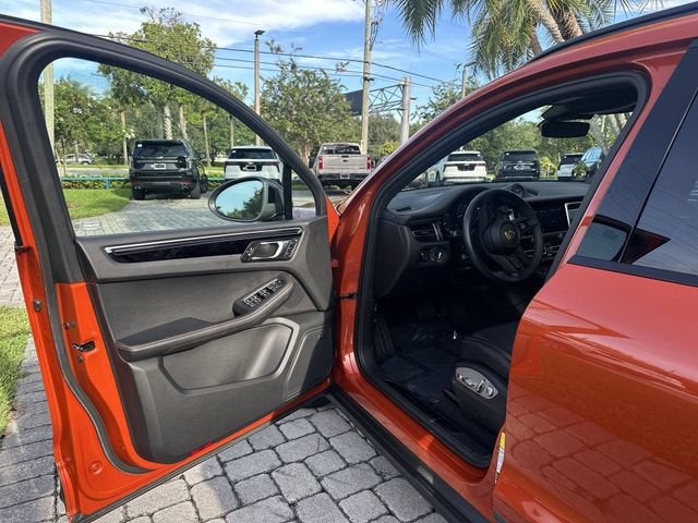 2024 Porsche Macan 4DR AWD