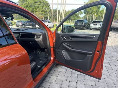 2024 Porsche Macan 4DR AWD