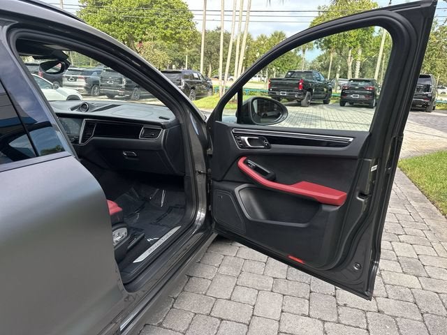2018 Porsche Macan Turbo
