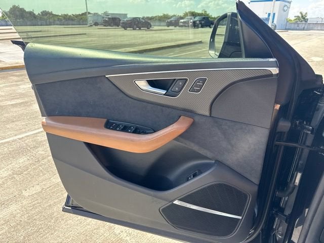 2021 Audi RS Q8 Base