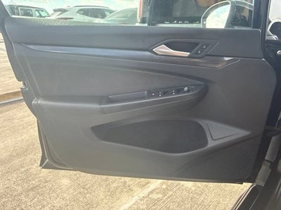 2023 Volkswagen Golf GTI SE