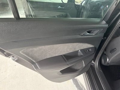 2023 Volkswagen Golf GTI SE