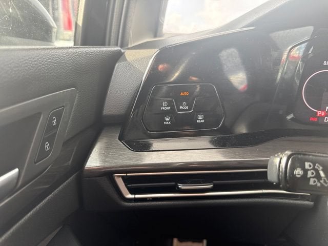 2023 Volkswagen Golf GTI SE