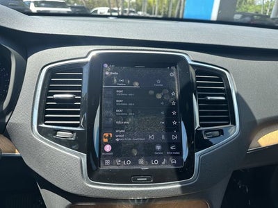 2023 Volvo XC90 Plus