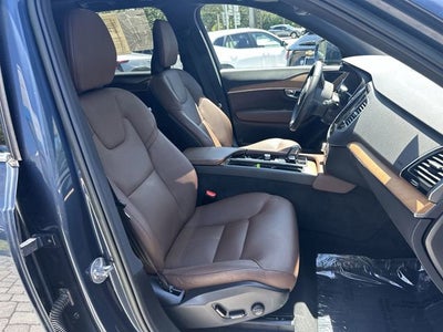 2023 Volvo XC90 Plus