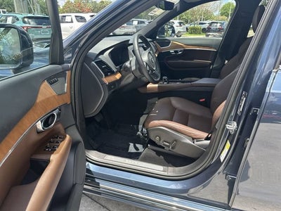 2023 Volvo XC90 Plus